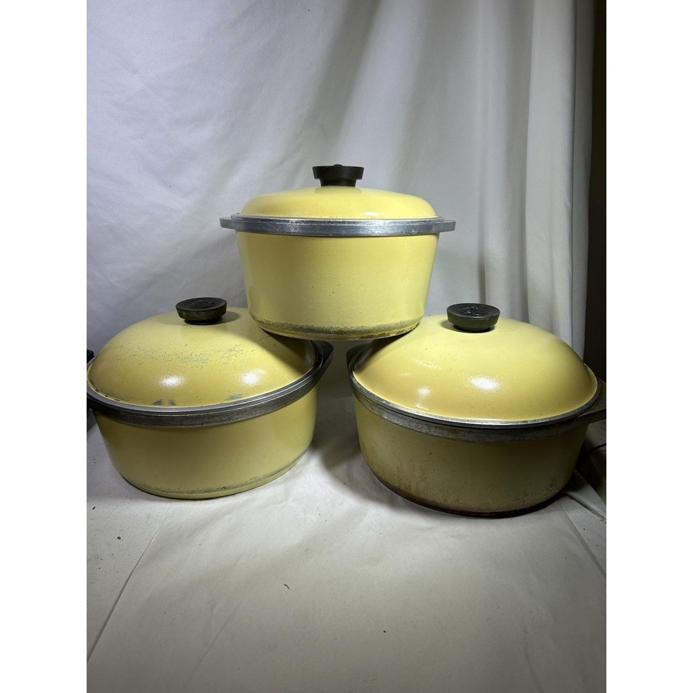 VTG Club Aluminum Pair of 4 Qt 10" and 8.5" Pot w/ Lids Harvest Gold Yellow